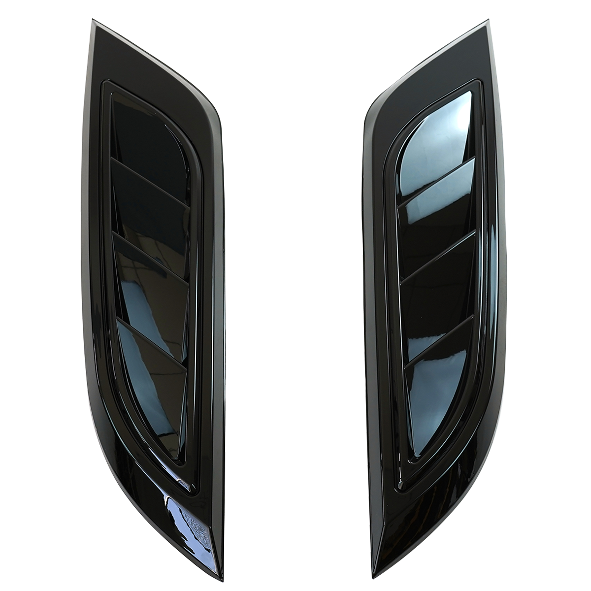 Bonnet Insert ¨C One-Piece Aerodynamic Design