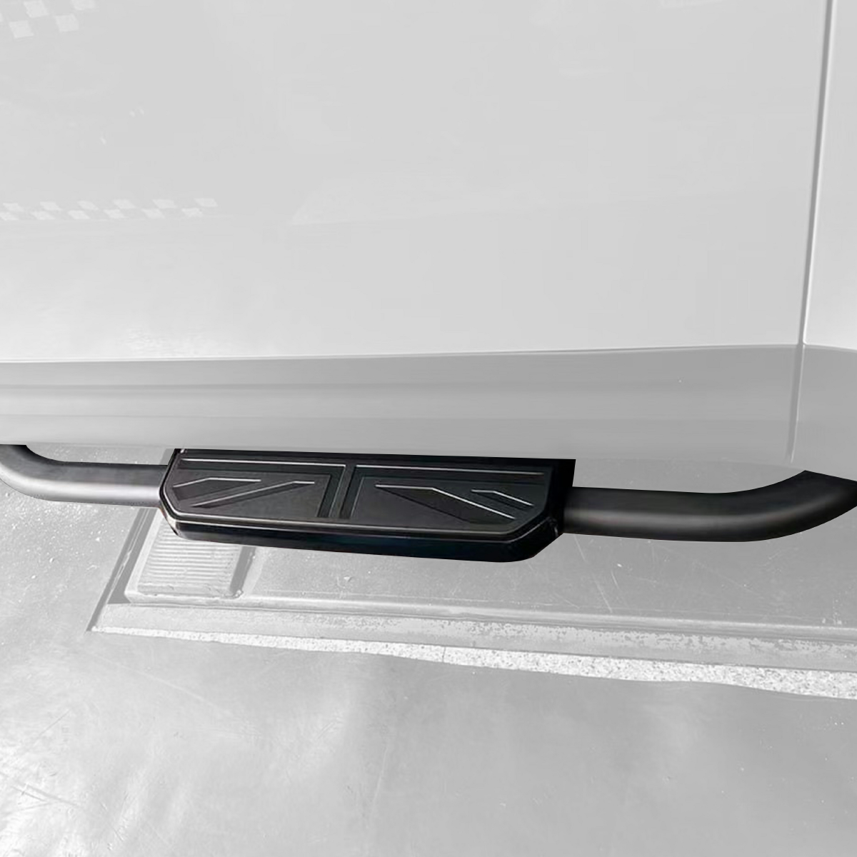 Land Rover Defender Black & Silver Aluminum Union Jack Side Steps LHD & RHD Compatible