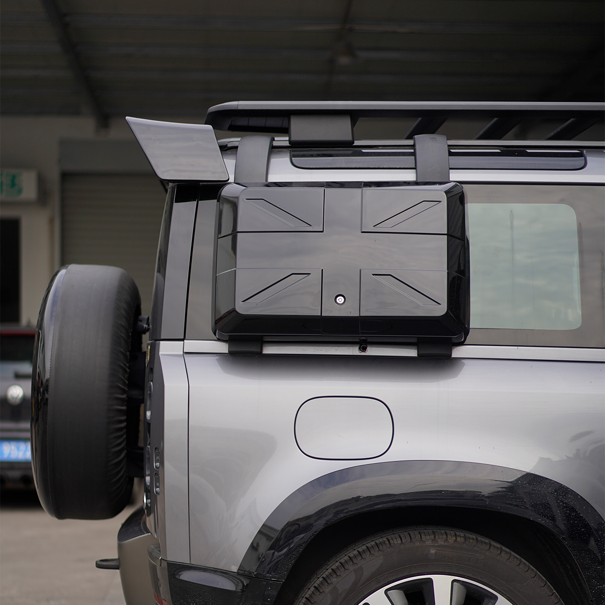 Double-Layer Rear Roof Spoiler - Gloss Black