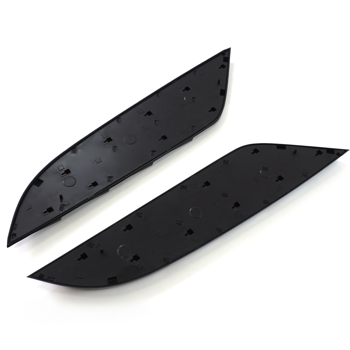 Dual-Fin Bonnet Vent Trim for Defender 90/110/130 ¨C Black or Carbon Fibre