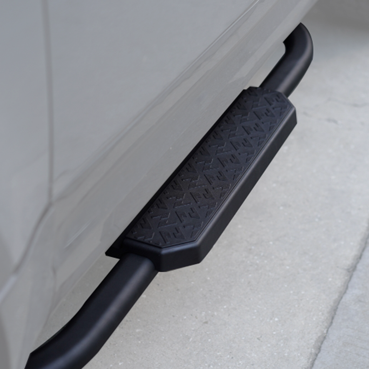 Heavy Duty Fixed Running Boards for Land Rover Defender 90 / 110