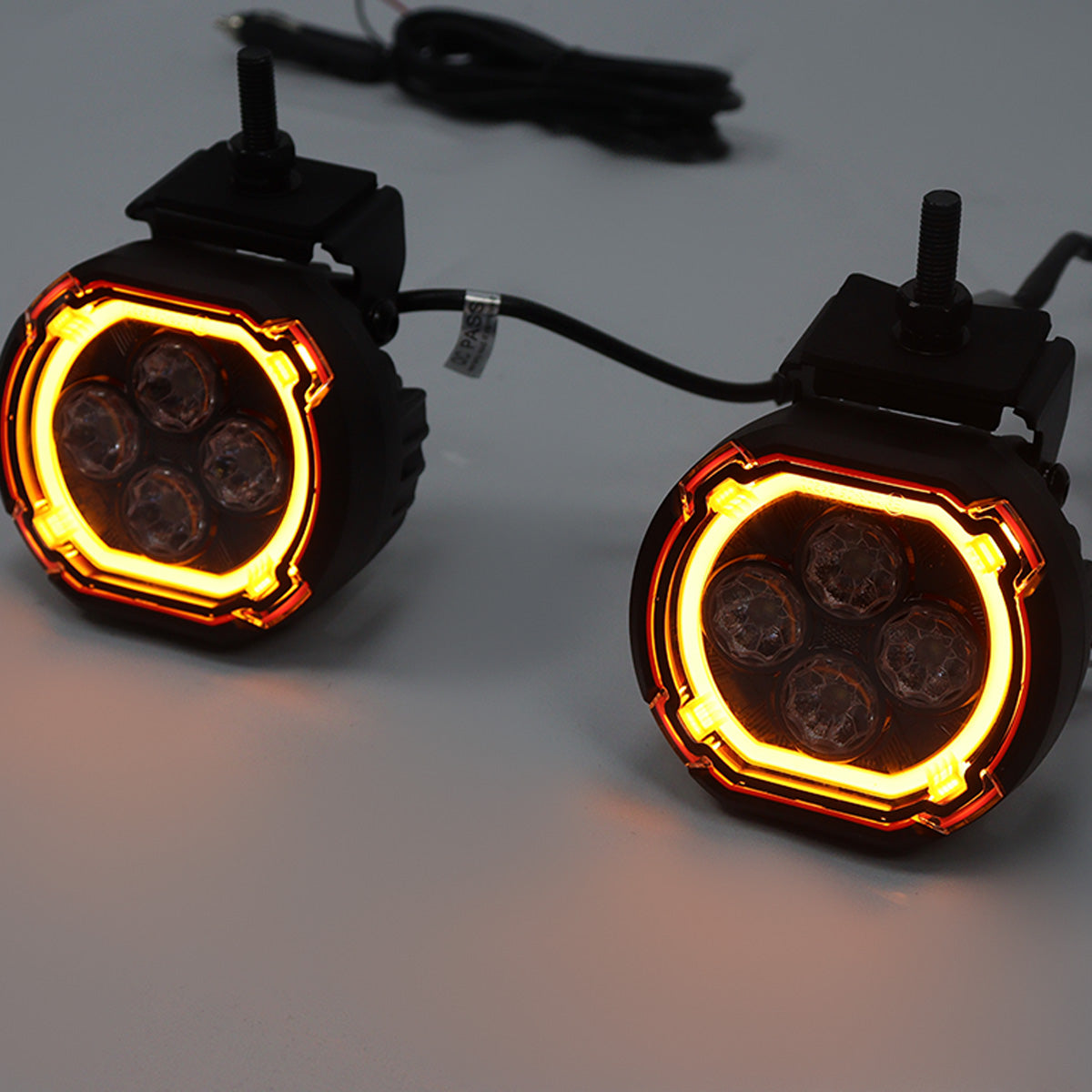 Dual-Function Round LED Spotlight with Amber Halo for Ineos Grenadier