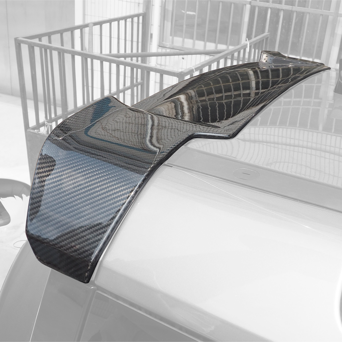 Land Rover Defender L663 Rear Roof Spoiler - Carbon Fibre / Gloss Black ABS