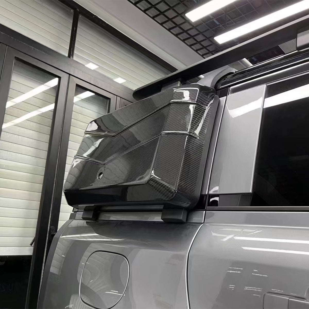 V-Design Carbon Fibre Side-Mounted Gear Carrier