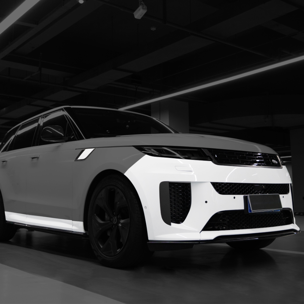 SV-Style Body Kit in ABS and Dry Carbon Fibre for Range Rover Sport L461